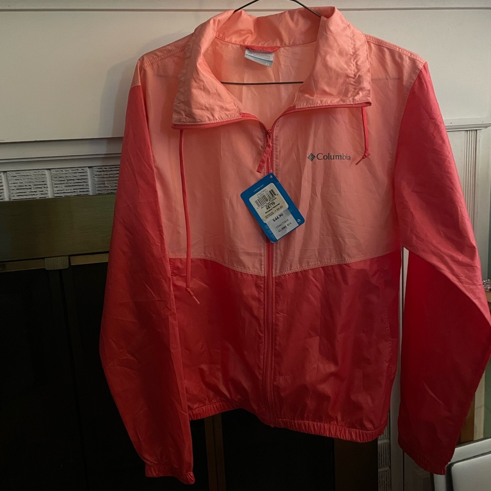 Columbia wind breaker